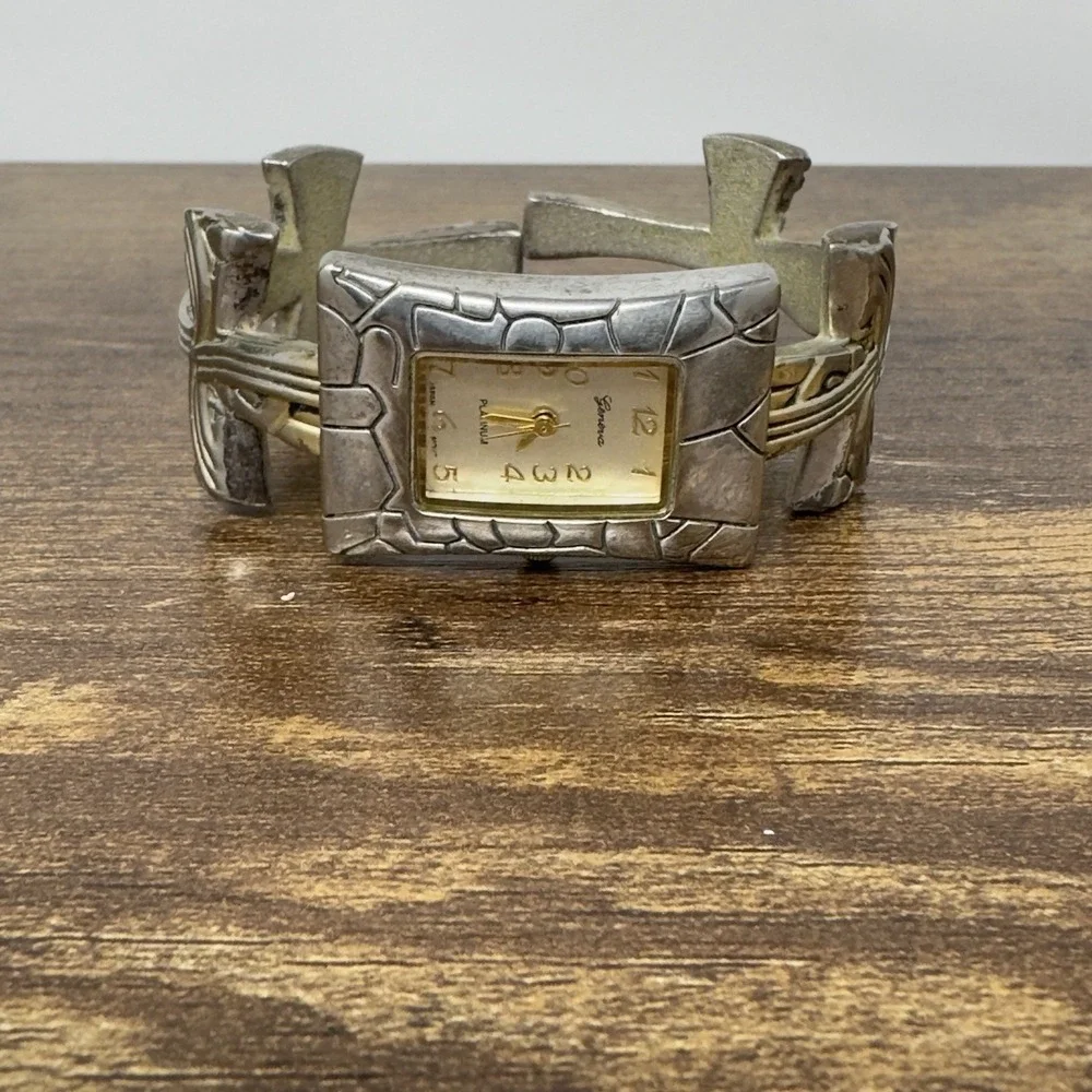 Geneva‎ Platinum 8197 Women's Ornate Filigree Vintage Cuff Bracelet Watch